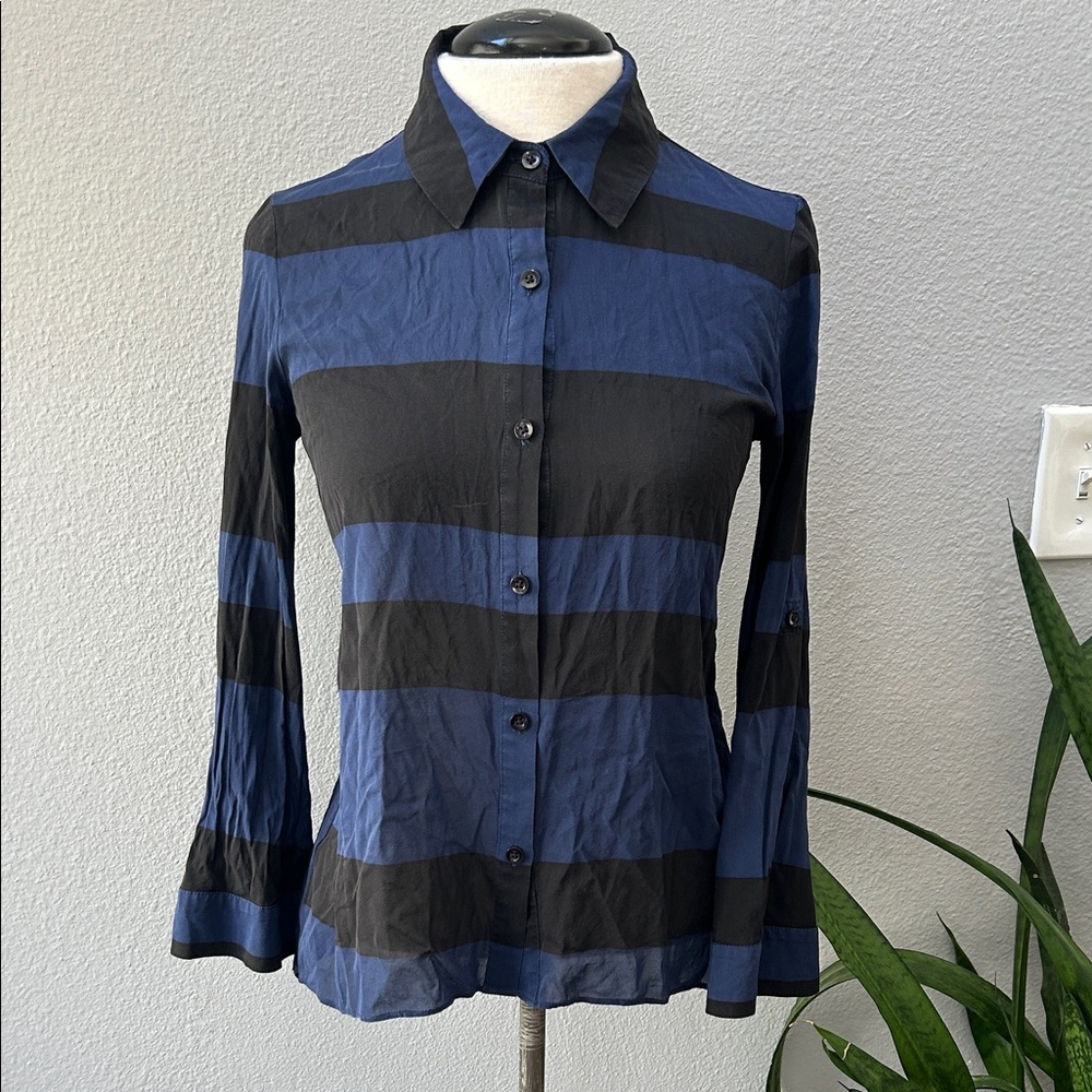 Alice + Olivia Navy and Black Striped Button-Down Shirt XS/S
